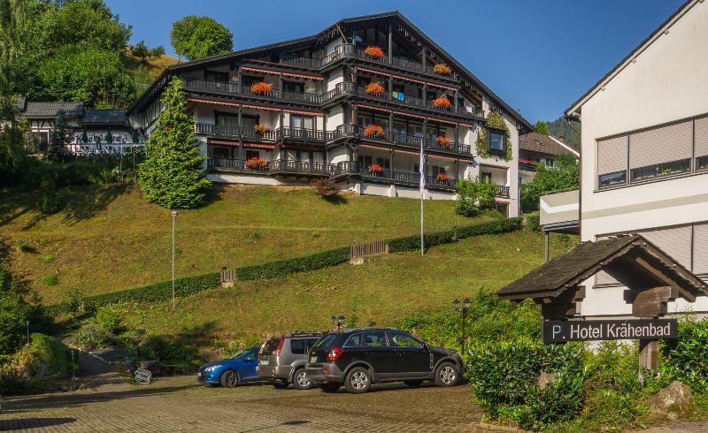 Kraehenbad Hotel Alpirsbach Exterior photo